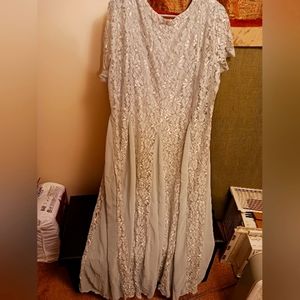 Beautiful Grey Lace Dress size 20